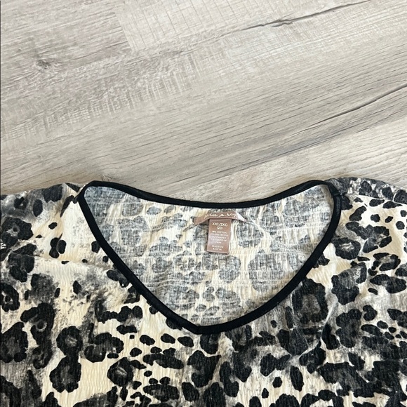 🐝White Stag Black and White Leopard Print Short Sleeve Top Size XXL - Picture 4 of 5